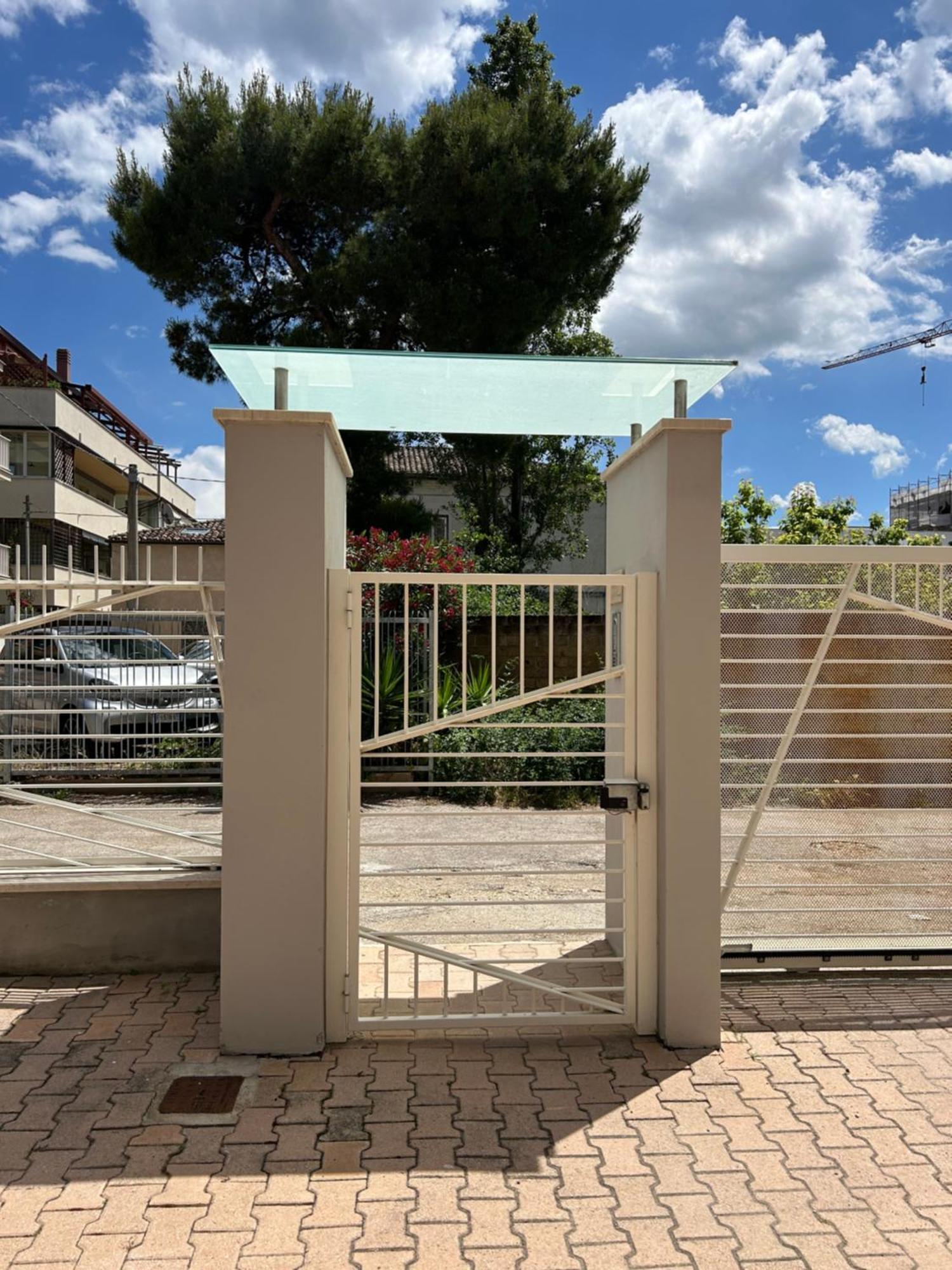 Appartamento Zona Residenziale, Due Passi Dal Mare Pescara Exterior foto